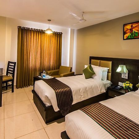 Plaza Hotel Trichy Tiruchirappalli Стая снимка