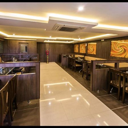 Plaza Hotel Trichy Tiruchirappalli Екстериор снимка