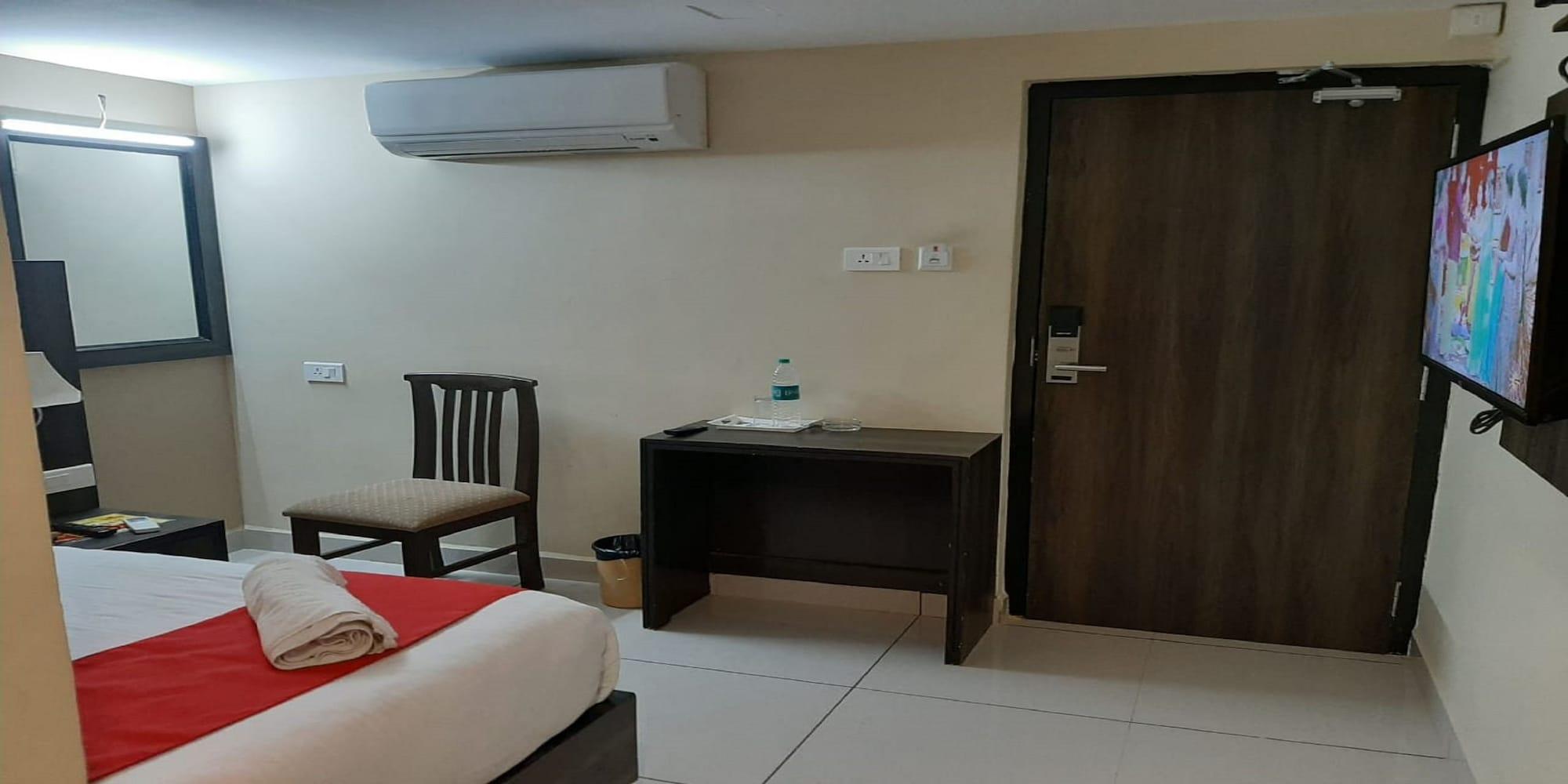 Plaza Hotel Trichy Tiruchirappalli Екстериор снимка