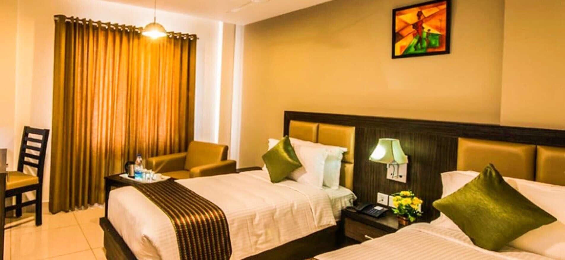 Plaza Hotel Trichy Tiruchirappalli Екстериор снимка
