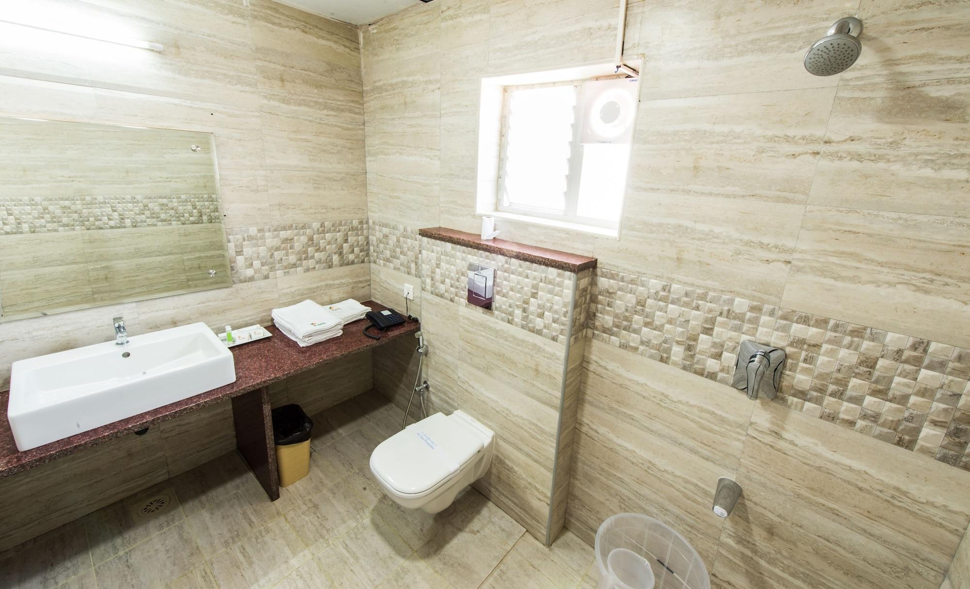 Plaza Hotel Trichy Tiruchirappalli Екстериор снимка