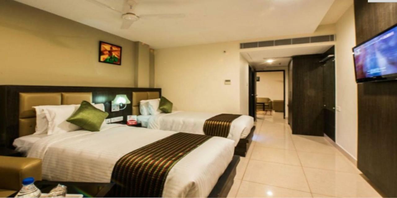Plaza Hotel Trichy Tiruchirappalli Екстериор снимка