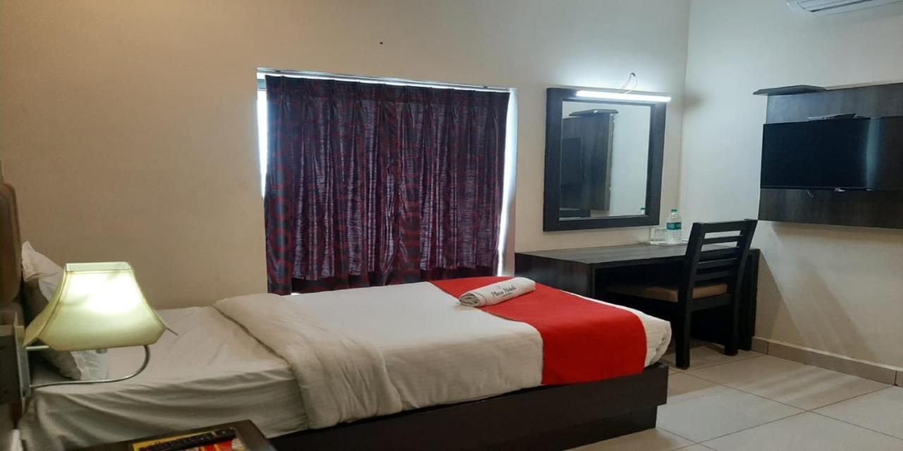 Plaza Hotel Trichy Tiruchirappalli Екстериор снимка